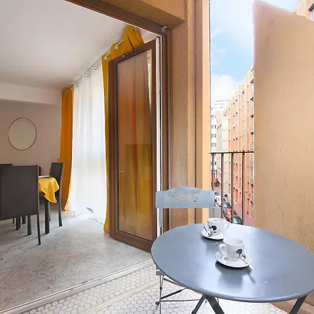 Apartment Le Jaune Place Saint Georges 100m Parking Terrasse *